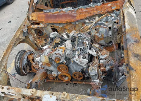 2008 Lincoln Town Car Signature Limited из США, поврежденный, VIN 2LNHM82V28X646678